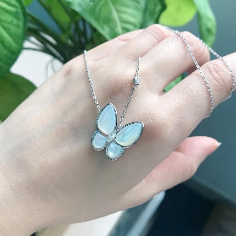 Follow Cloud 0.2ct Mother of Pearl Butterfly Moissanite Pendant Necklace for Women 925 Sterling Silver Wedding Fine Jewelry