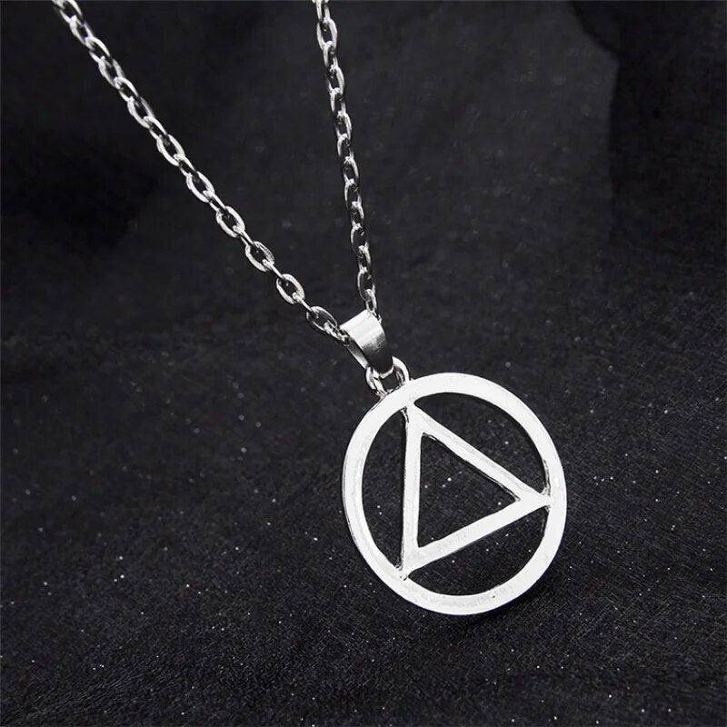 2023 Cute Circle Triangle Eminem Pendants Necklace Cuban Link Chain Fashion Jewelry Stainless Steel